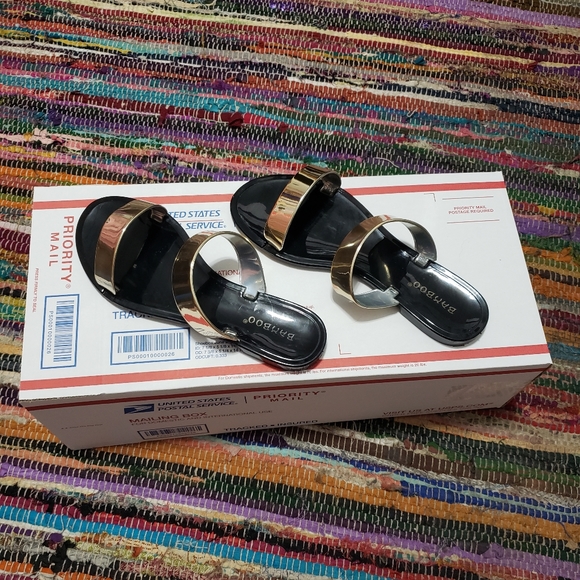 Bamboo Black And Gold Metallic Sandals Size 7 38EU - Picture 4 of 12